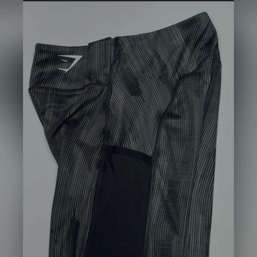 Gymshark Black Patterned Activeware Leggings Size… - image 6